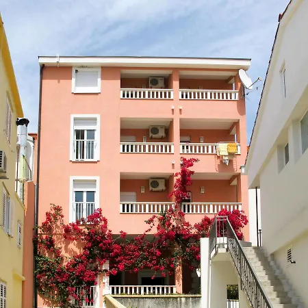 Haus Knezovic 517s *